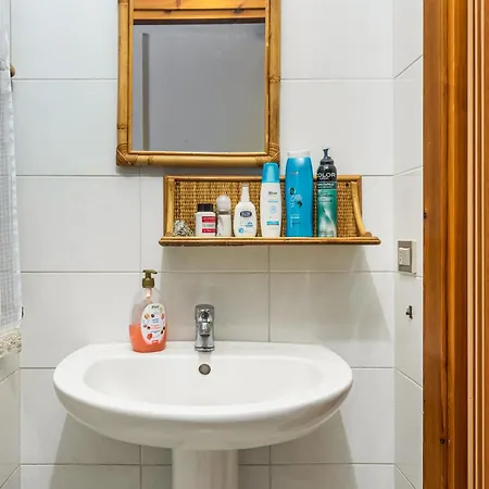 Apartamento Guesthost - Il Mandorleto Roomy *